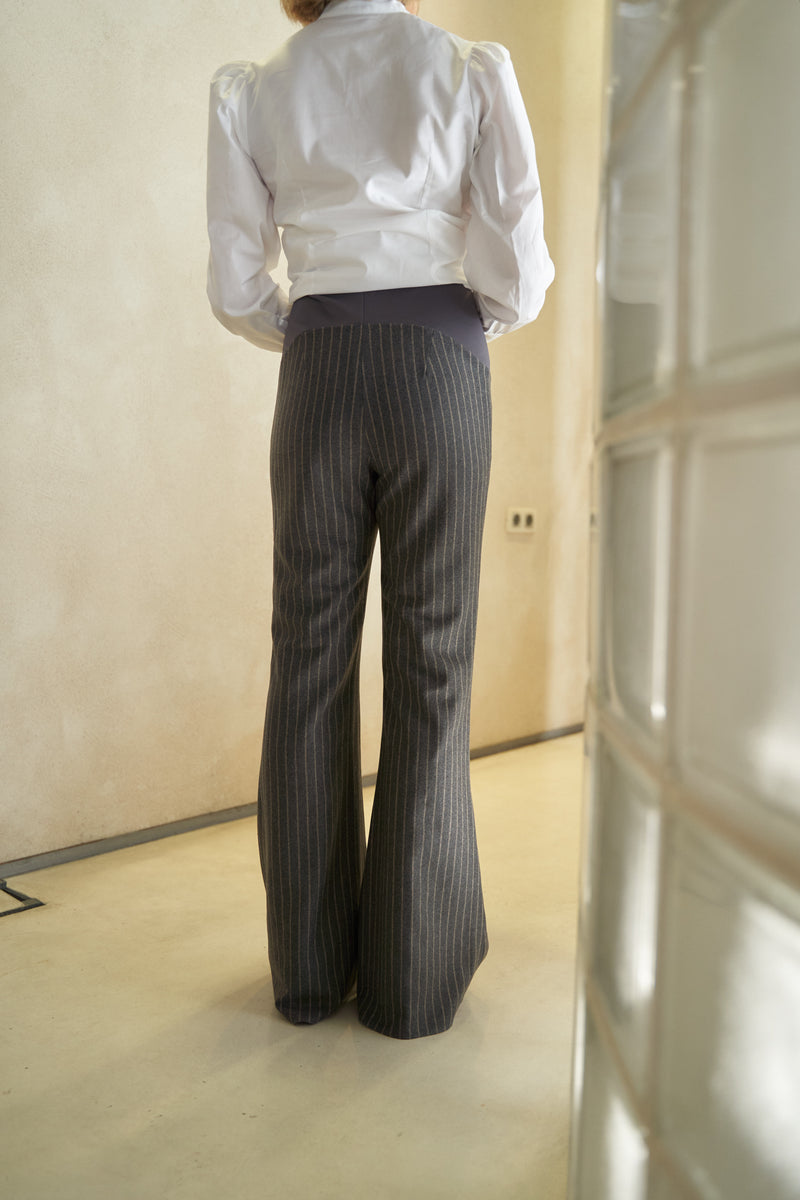 Izar Trousers with Grey Stripes